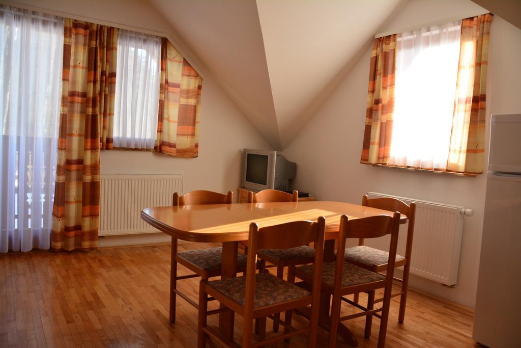 צ'רקנו Apartments Gatej מראה חיצוני תמונה