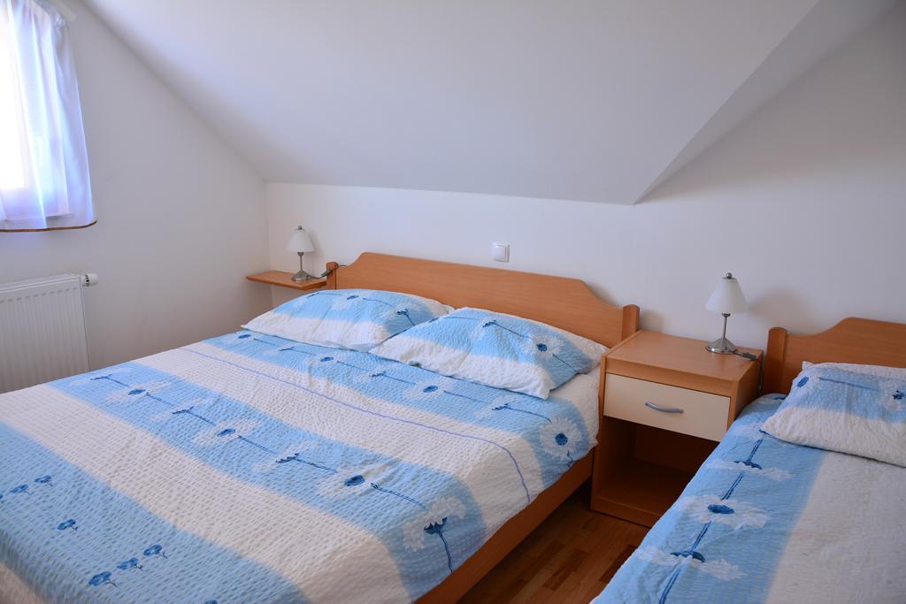 צ'רקנו Apartments Gatej מראה חיצוני תמונה