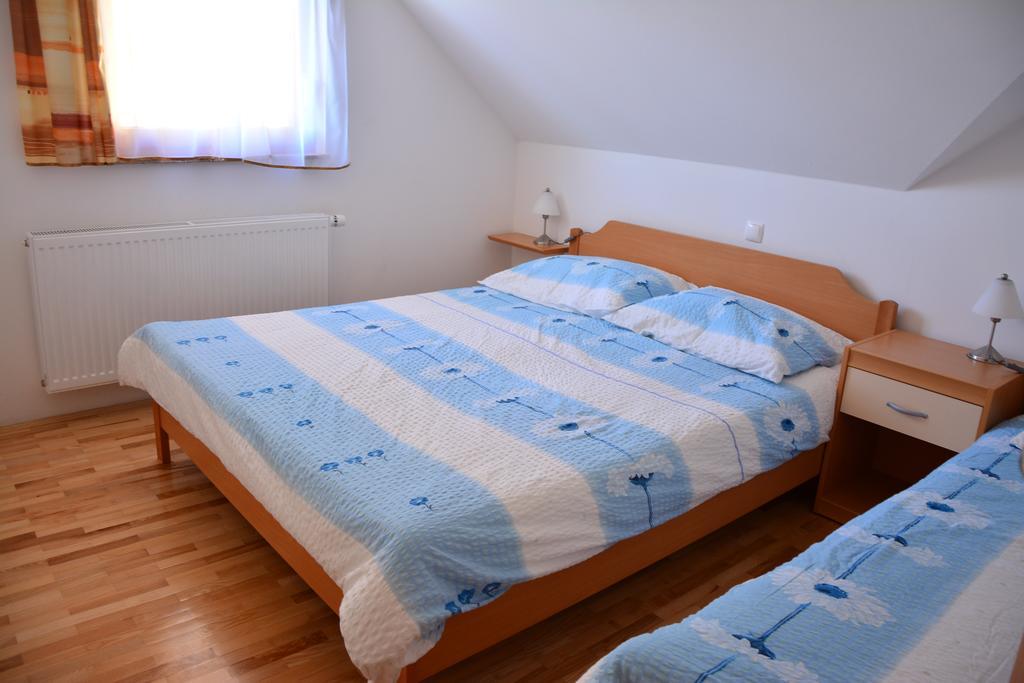 צ'רקנו Apartments Gatej מראה חיצוני תמונה