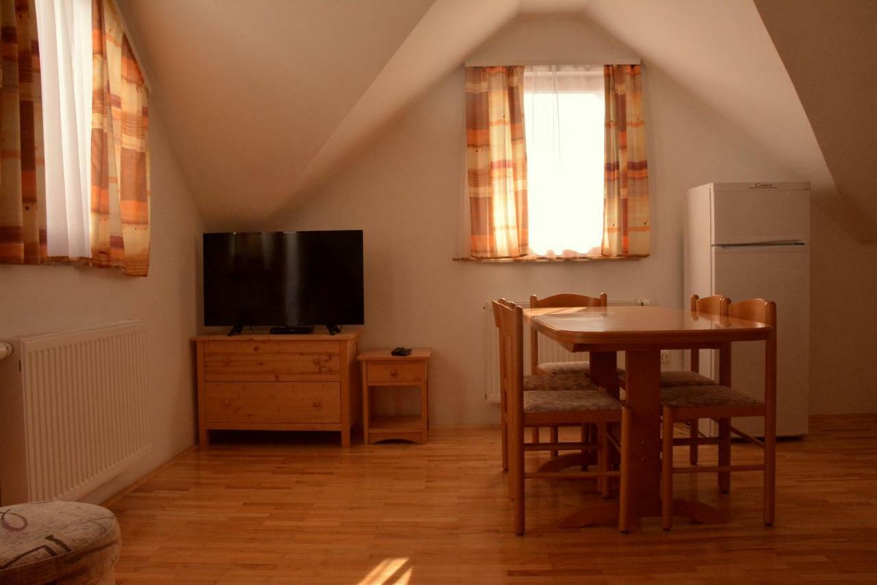 צ'רקנו Apartments Gatej מראה חיצוני תמונה